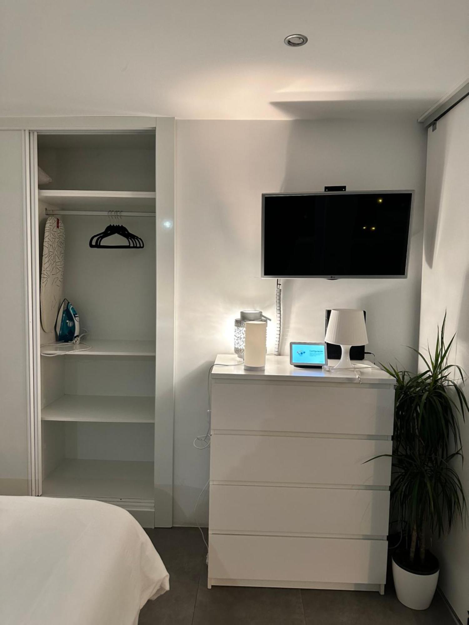 Lotus Apartment Аликанте Экстерьер фото
