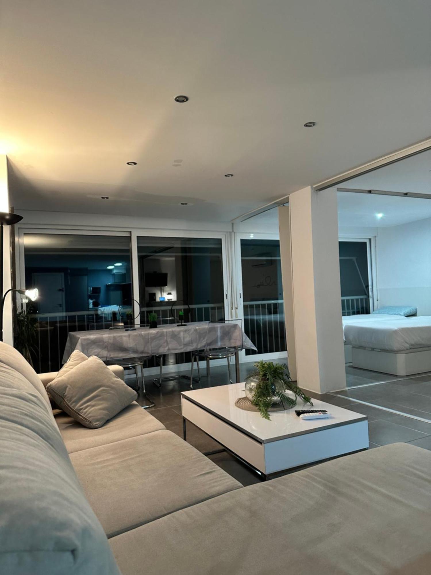 Lotus Apartment Аликанте Экстерьер фото